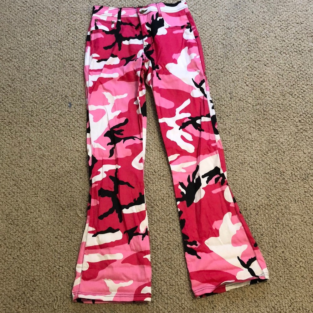 Pink camouflage pants